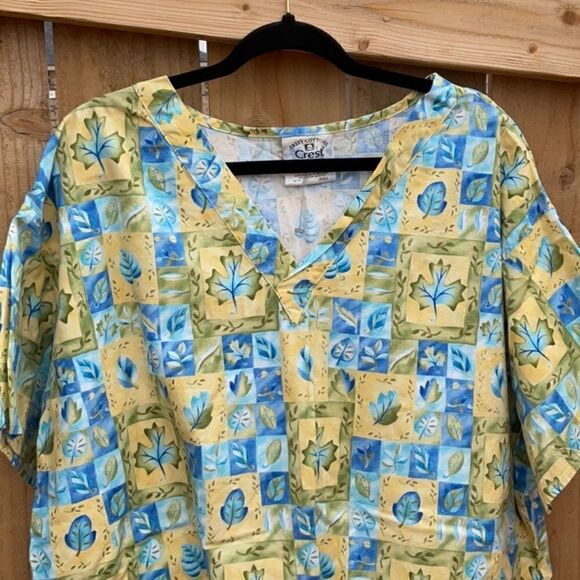 Take 50% OFF- Crest Women's Workwear Srubs Top, Size-3XL - Picture 2 of 7